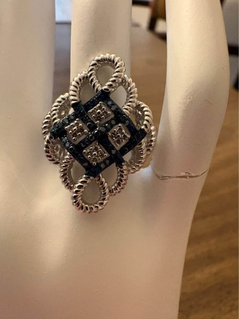 Sterling Silver 0.25 CTTW Natural Diamond Ring